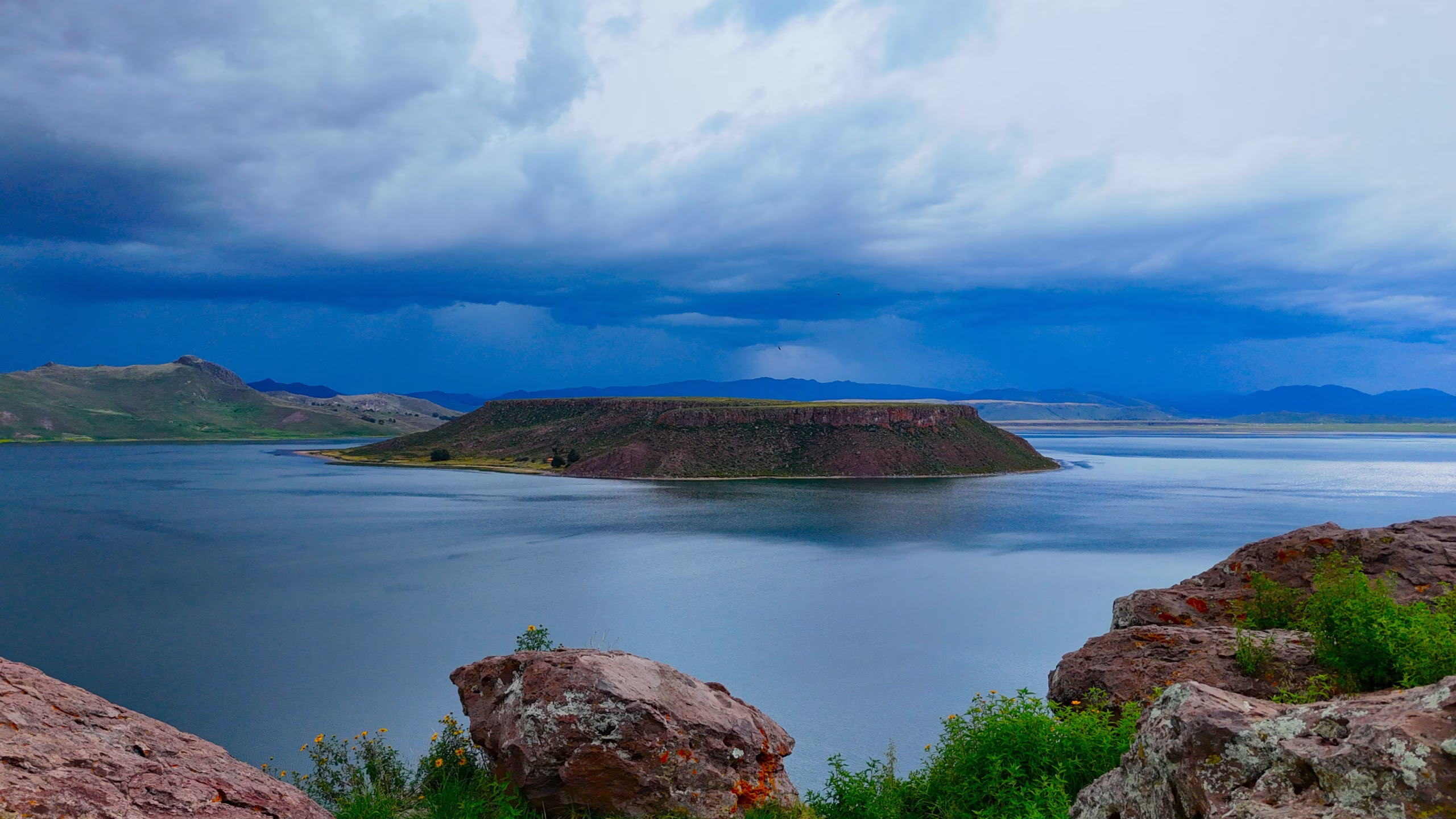 Tour a Sillustani . laguna Umayo